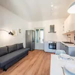 Padova's Nest - Close To Metro شقة